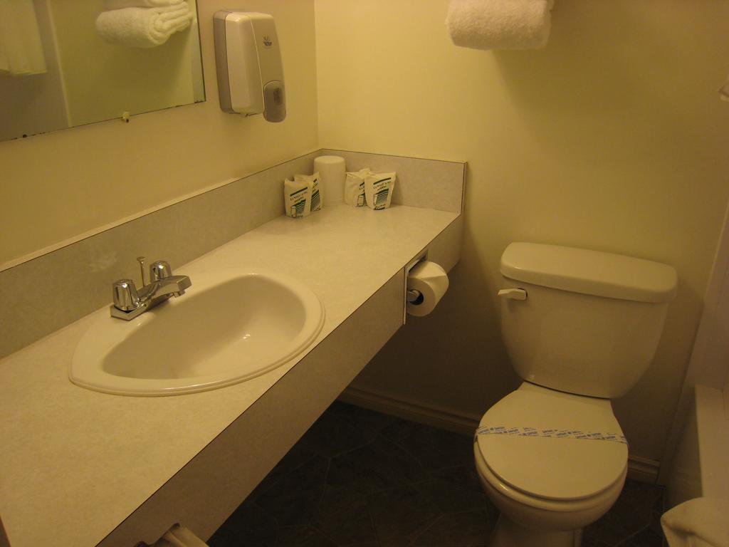 Downtowner Motor Inn Creston Δωμάτιο φωτογραφία