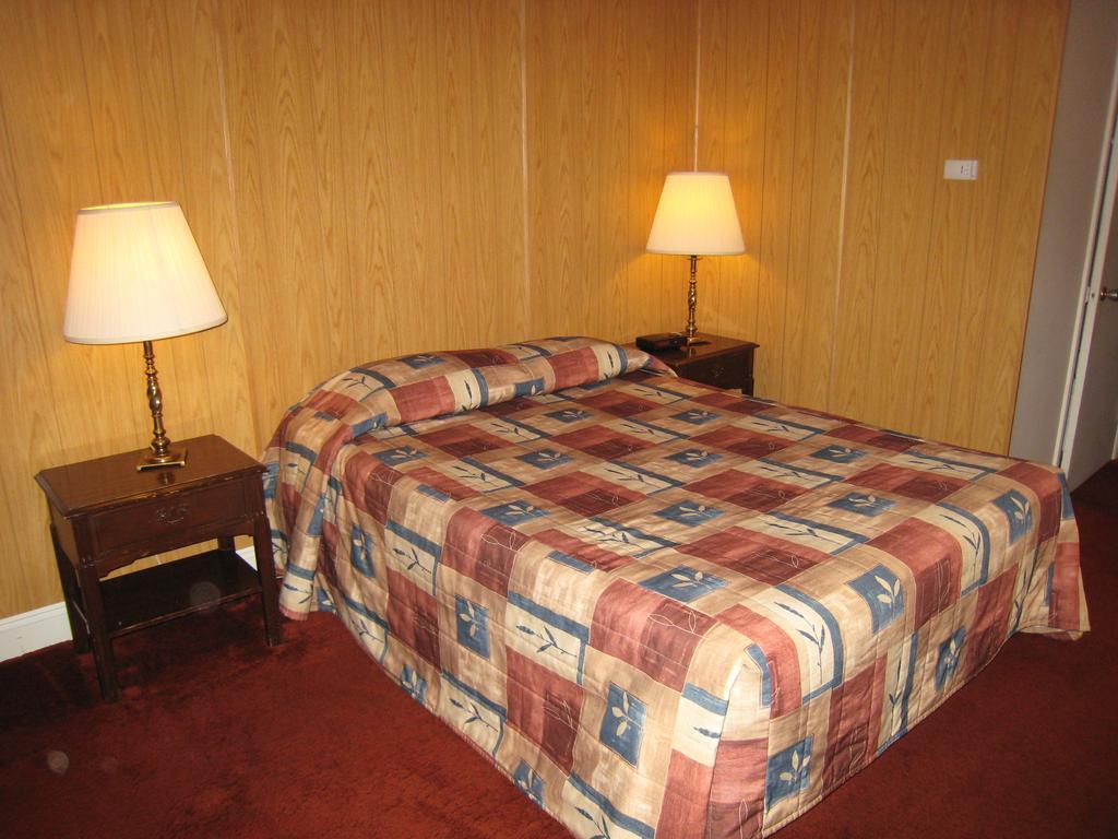 Downtowner Motor Inn Creston Δωμάτιο φωτογραφία